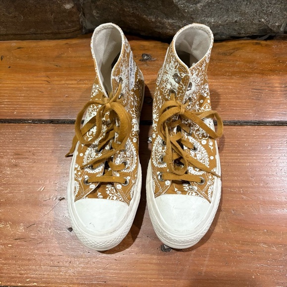 Women’s Converse All Stars High Top Sneakers Fall Florals Paisley - Picture 3 of 16